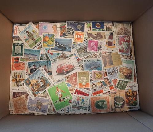 4000 VERSCHILLENDE POSTZEGELS..GEEN DUBBELS, Timbres & Monnaies, Timbres | Albums complets & Collections, Enlèvement