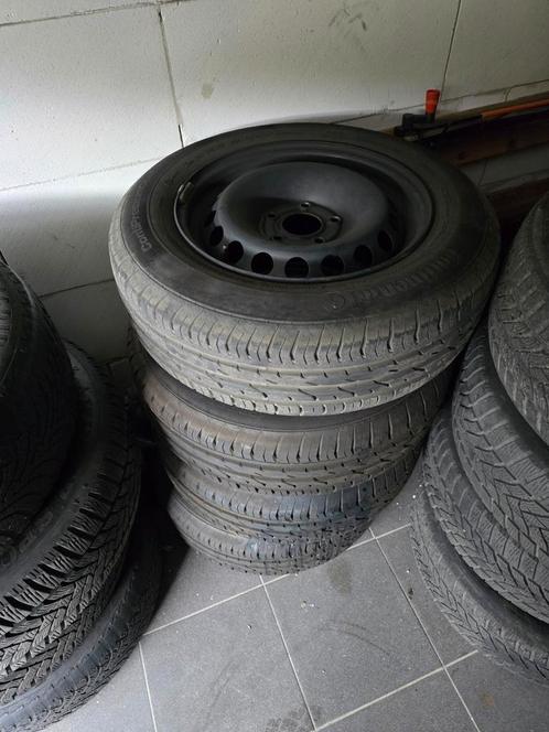 Banden op stalen velgen 195/65/15 renault zo goed als nieuw, Auto-onderdelen, Banden en Velgen, Banden en Velgen, Zomerbanden