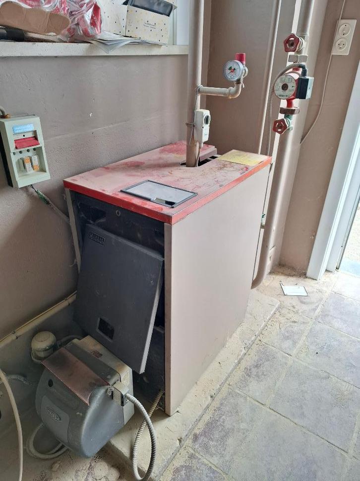 Gratis mazout/stookolieketel, Doe-het-zelf en Bouw, Chauffageketels en Boilers, Gebruikt, Onderdeel, Aardgas, Ouder dan 10 jaar