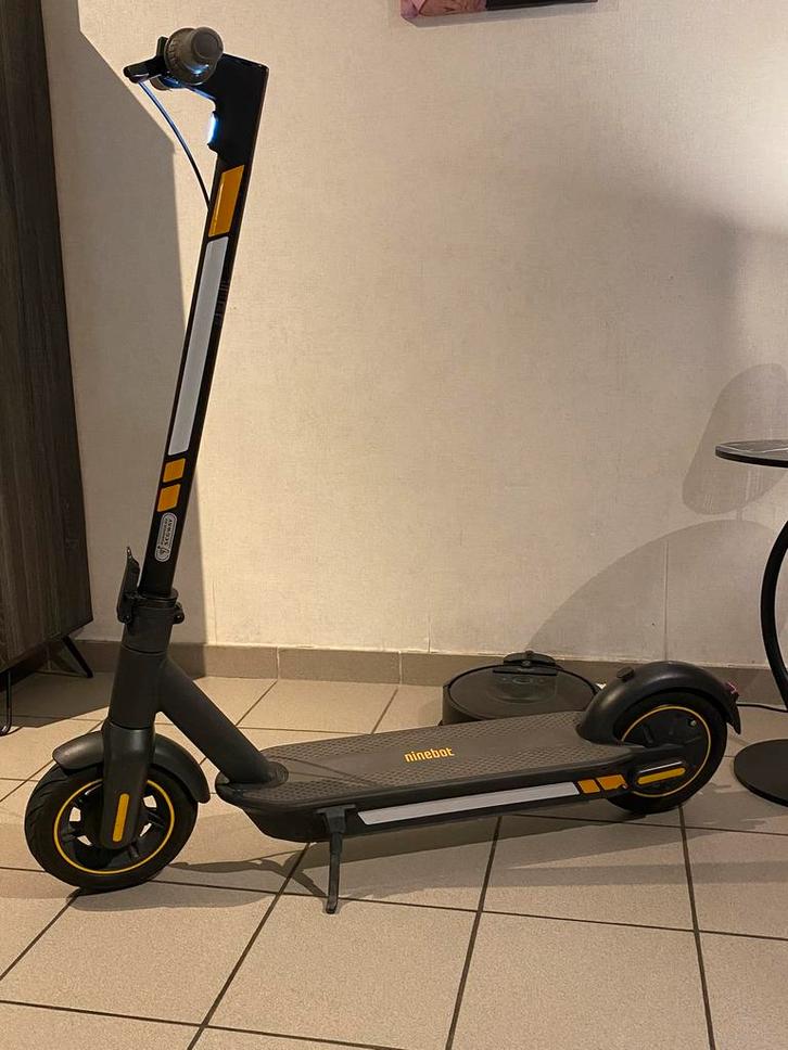 Segway Ninebot Max G30, 30km/u 65km bereik (Vaste prijs), Fietsen en Brommers, Steps, Zo goed als nieuw, Elektrische step (E-scooter)