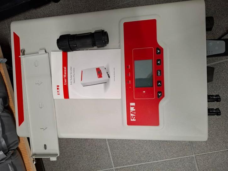 SAJ Suntrio Plus 6k omvormer (3fase, 6000Watt), Doe-het-zelf en Bouw, Zonnepanelen en Toebehoren, Zo goed als nieuw, Ophalen