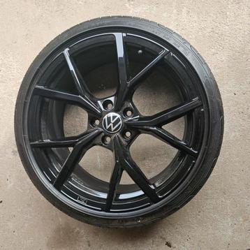 Originele 19 inch VW Estoril velg beschikbaar voor biedingen