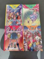 4 #like me strips, Ophalen of Verzenden, Zo goed als nieuw