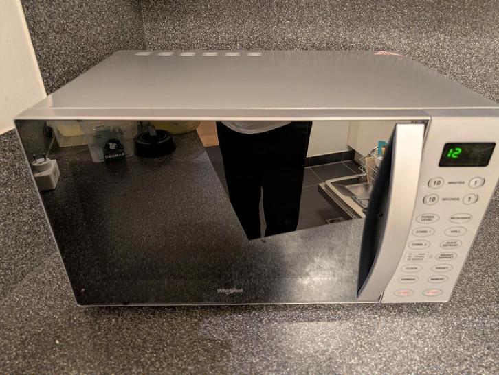 Four Micro-onde / Grill, Electroménager, Micro-ondes, Comme neuf, À Poser, 45 à 60 cm, Gril, Four, Enlèvement