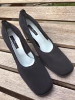 ITALIAANSE SCHOENEN MET HAK.  /39, Ophalen, Zo goed als nieuw