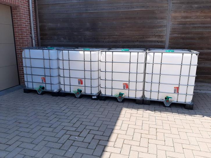 Regentonnen ibc 1000 liter watervaten in nieuwstaat!, Tuin en Terras, Regentonnen, Zo goed als nieuw, Kunststof, 150 liter of meer