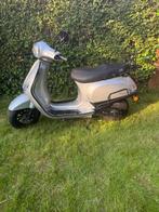 Gts toscana, Fietsen en Brommers, Snorfietsen en Snorscooters, Zo goed als nieuw, Benzine, Ophalen, Overige merken