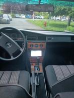 Mercedes 190D 2,5, Berline, 4 portes, Diesel, Brun