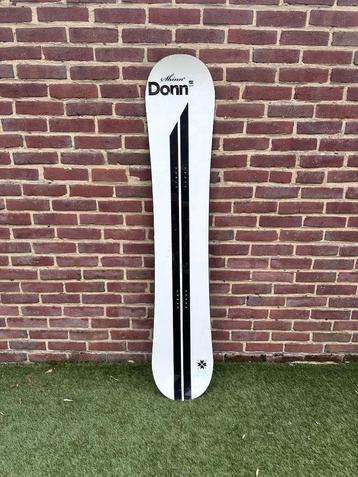 Snowboard – Shinn Donn 152 cm  Inclusief zak! Goede staat! beschikbaar voor biedingen
