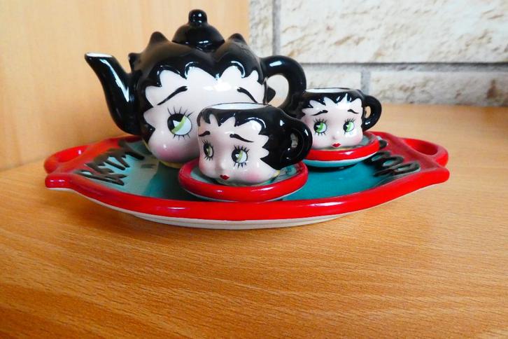 Betty Boop vintage Vandor mini theeservies uit 1995, Verzamelen, Beelden en Beeldjes, Nieuw, Mens, Ophalen of Verzenden