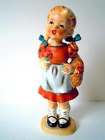 Statue en porcelaine de fille & panier de fleurs - Hummel ?, Enlèvement ou Envoi, Comme neuf, Hummel