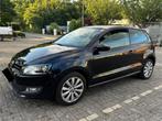 Volkswagen Polo Automaat 2013, Auto's, Volkswagen, Automaat, Euro 5, Stof, Zwart