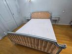 Volledige slaapkamer met matras, 2 nachtkastjes en nachtkast, Huis en Inrichting, Slaapkamer | Bedden, Ophalen, Zo goed als nieuw