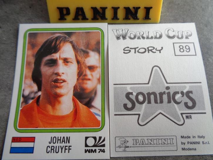 PANINI VOETBAL STICKER    CRUYFF  world cup story, Hobby en Vrije tijd, Stickers en Plaatjes, Sticker, Ophalen of Verzenden