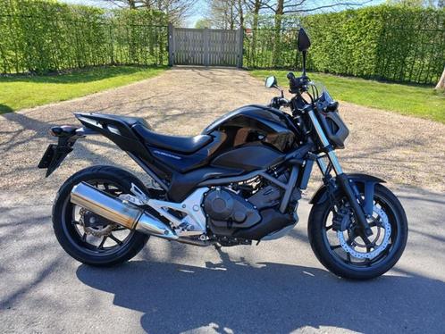 honda nc 700 s slechts 15000 km GEKEURD voor verkoop prima s, Motoren, Motoren | Honda, Particulier, Naked bike, 12 t/m 35 kW