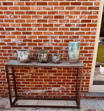 tuin wandtafel beschikbaar voor biedingen