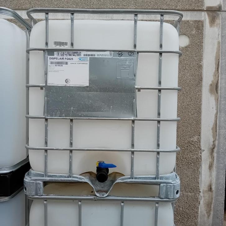 À vendre IBC 1000 l idéal pour l'eau de pluie, Jardin & Terrasse, Barils de pluie, Comme neuf, Synthétique, 150 litres ou plus