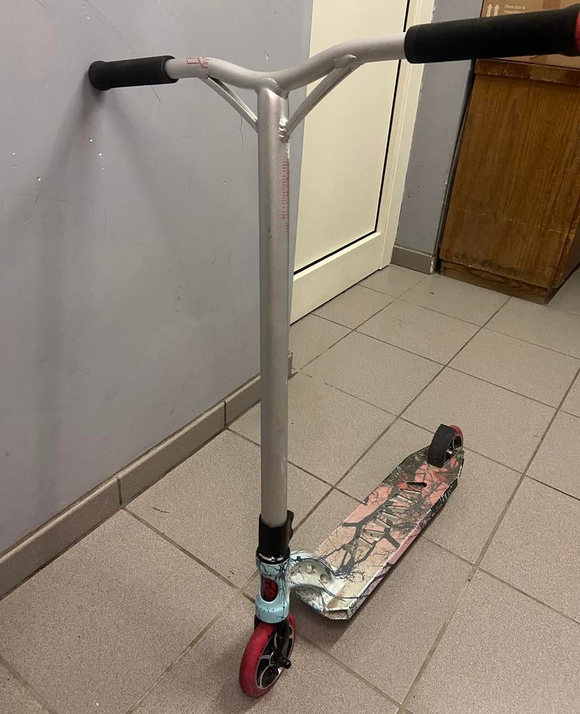 MGP VX6 Limited Edition, Vélos & Vélomoteurs, Trottinettes, Utilisé, Enlèvement