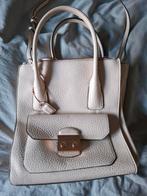 Handtas. Merk clarks1x gebr. Versch. Zakjes. Verstelb. Riem, Handtassen en Accessoires, Tassen | Damestassen, Ophalen, Nieuw