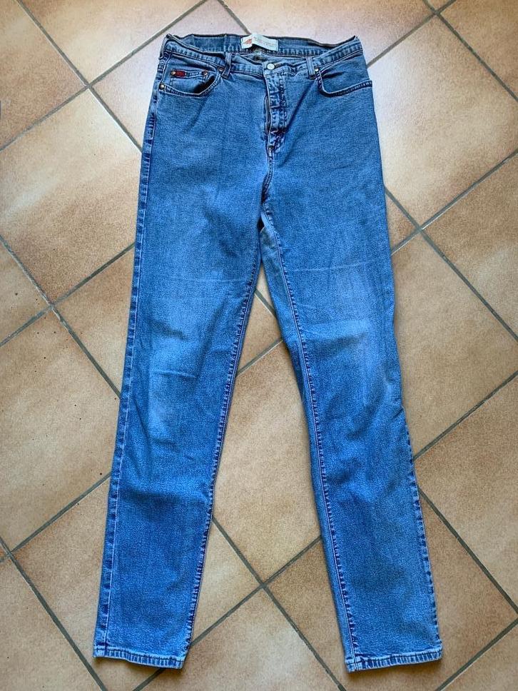 Lee Cooper Jeans LC11 ZP femme bleu délavé W34  L33, Vêtements | Femmes, Jeans, Porté, W30 - W32 (confection 38/40), Bleu, Envoi