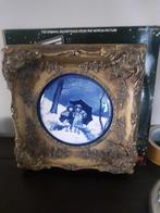 royal doulton childeren in the snow, Antiek en Kunst, Ophalen