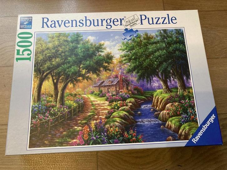 Huisje aan de rivier - Ravensburger, Hobby en Vrije tijd, Denksport en Puzzels, Gebruikt, Legpuzzel, 500 t/m 1500 stukjes, Ophalen of Verzenden
