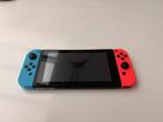 Nintendo Switch + Dock, lader & adapter, Games en Spelcomputers, Spelcomputers | Nintendo Switch, Ophalen, Zo goed als nieuw, Met 2 controllers