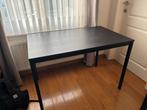 Tafel zwart met metalen poten 110x70, Huis en Inrichting, Ophalen, Zo goed als nieuw, Bureau