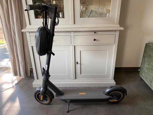 SEGWAY Ninebot Max G30 als nieuw, Fietsen en Brommers, Steps, Zo goed als nieuw, Elektrische step (E-scooter), Ophalen