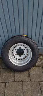 Dubbelluchtband Mercedes Sprinter W906 205/75 R16C Zomerband, Auto-onderdelen, Banden en Velgen, Ophalen, Bestelwagen, 16 inch