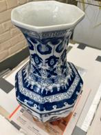 Chinese vaas hexegonale blauw/wit, Antiek en Kunst, Antiek | Vazen, Ophalen of Verzenden