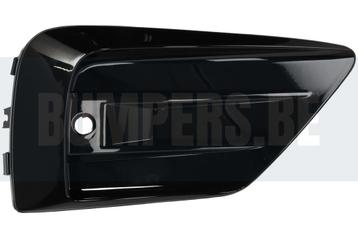 GRILL VOLVO XC60 II 2017-2021 PRE-FACELIFT R-DESIGN RIGHT SI beschikbaar voor biedingen