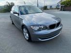 BMW 118d/2009/GPS/EURO 5/CLIMATRONIC/CUIR/CRUISE/BON ETAT, Auto's, Euro 5, Parkeersensor, 1995 cc, Zwart