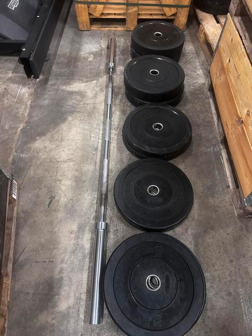 150kg Bumperplates + Olympisch Barbell 220cm, Sport en Fitness, Fitnessmaterialen, Gebruikt, Halterschijven, Ophalen