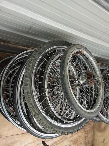Fietswielen met dynamo en schijfremmen beschikbaar voor biedingen