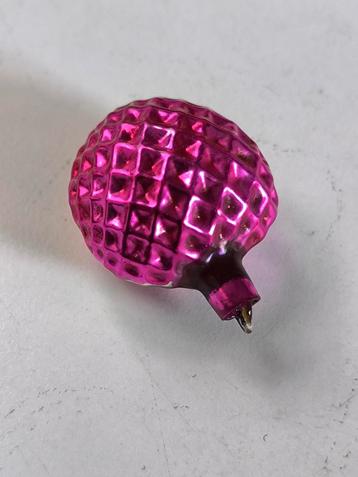 Ajeko, gewafelde kerstbal met glazen oogje beschikbaar voor biedingen