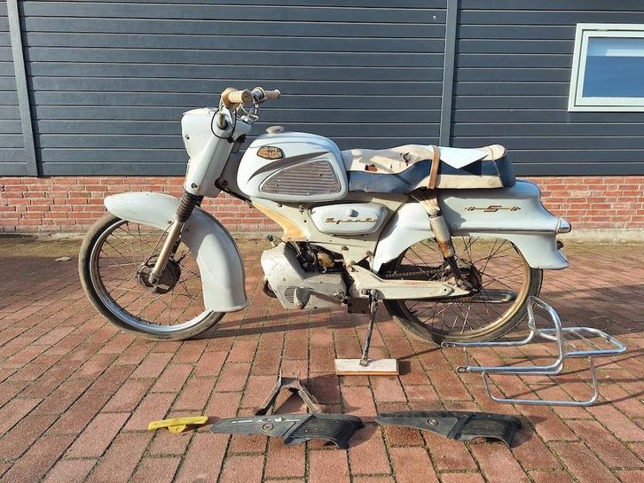 Sparta 50 Sport oldtimer brommer bromfiets GI GD GL 2-takt, Fietsen en Brommers, Brommers | Oldtimers, Sparta, Ophalen