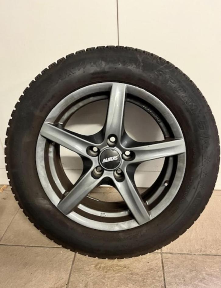 4x velgen met Dunlop winterbanden 215/ 60/ R16, Auto-onderdelen, Banden en Velgen, Velg(en), Winterbanden, Ophalen of Verzenden