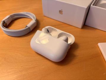 Apple AirPods Pro 2 USB-C, comme neufs, + reçu MediaMarkt, Télécoms, Envoi, Comme neuf, Intra-auriculaires (Earbuds), Bluetooth