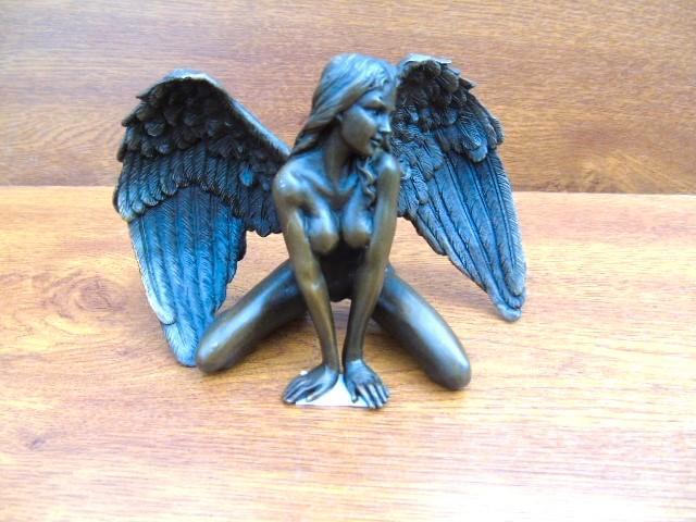 Naakte vrouw met bronzen vleugels gesigneerd. Patoue, Antiek en Kunst, Antiek | Brons en Koper, Brons, Ophalen of Verzenden