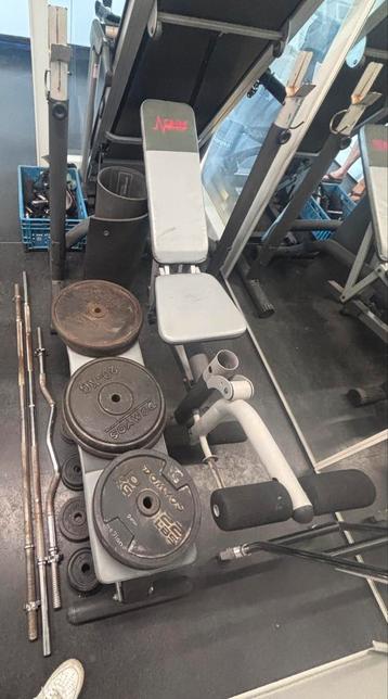 Benchpress + gewichten, Sport en Fitness, Ophalen, Gebruikt