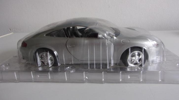 PORSCHE 911 GRISE.1/18 SOLIDO état impec en BLISTER ORIG., Hobby en Vrije tijd, Modelauto's | 1:18, Zo goed als nieuw, Auto, Solido