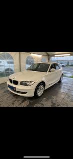 Bmw 116i benzine 2010 150321km Euro5, Auto's, BMW, Stof, Zwart, 4 cilinders, 5000 kg