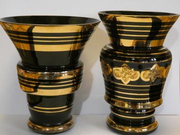 2 Prachtige ART-DECO vazen in Booms Hyalietglas beschikbaar voor biedingen