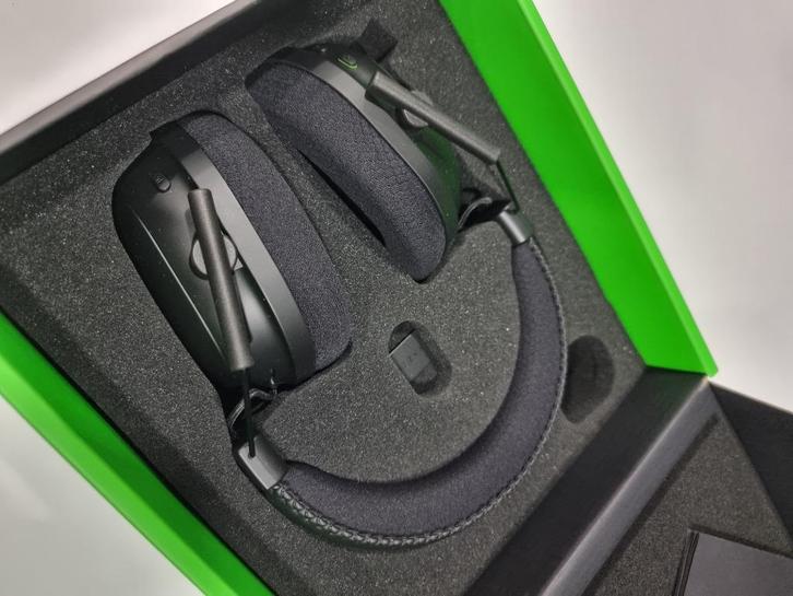 Razer BlackShark V2 Pro – Wireless Gaming Headset, Computers en Software, Headsets, Zo goed als nieuw, Draadloos, Ophalen