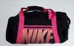 Nike/ sporttas/52 x 30 cm, Ophalen of Verzenden, Zo goed als nieuw, Dames