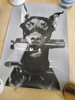 Canvas poster Doberman met pistool, Photo ou Poster, Moins de 50 cm, Moins de 50 cm, Enlèvement ou Envoi