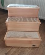 Hondentrapje in hout van het merk Trixie, Dieren en Toebehoren, Honden-accessoires, Ophalen of Verzenden, Zo goed als nieuw