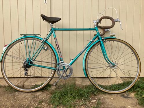Vielle randonneuse Gitane, Fietsen en Brommers, Fietsen | Mountainbikes en ATB, Gebruikt, Overige merken, 53 tot 57 cm, Ophalen