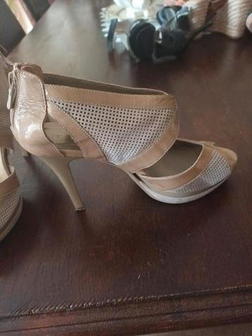 10 paar zomerschoenen maat 39 beschikbaar voor biedingen
